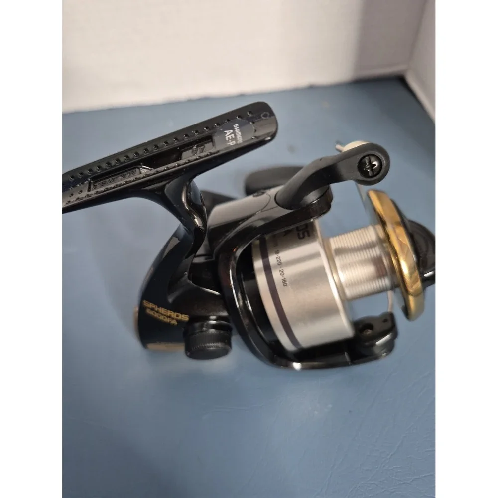 Shimano Speros 8000FA Fishing Spinning Reel Euc